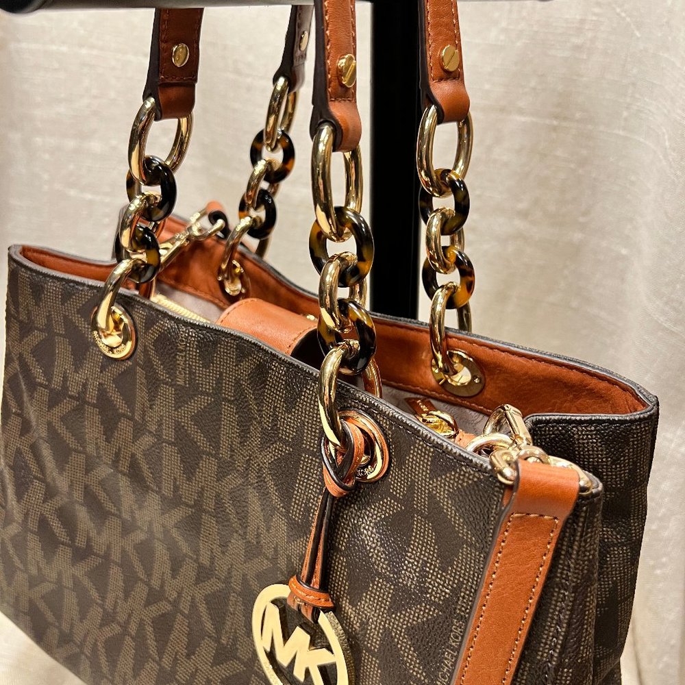 Michael Kors Chain Link Medium Cynthia Satchel